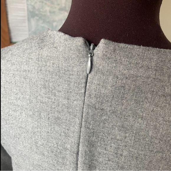 Asymmetrical High Neck Twill Top Beautiful Fit - Picture 5 of 10